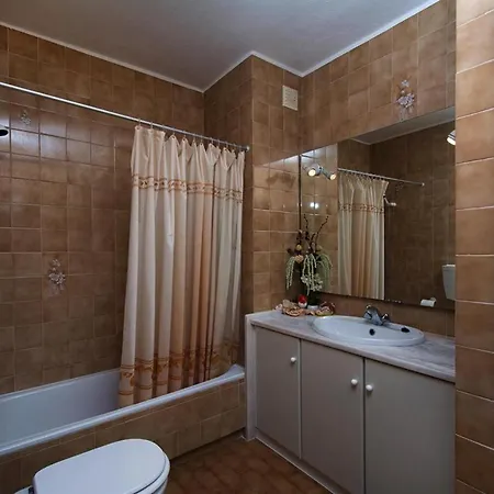 Holiday Flat - Alg01101i-p *